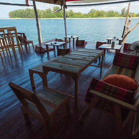 Sincere Hostel Bar And Bistro Ko Lanta 外观 照片