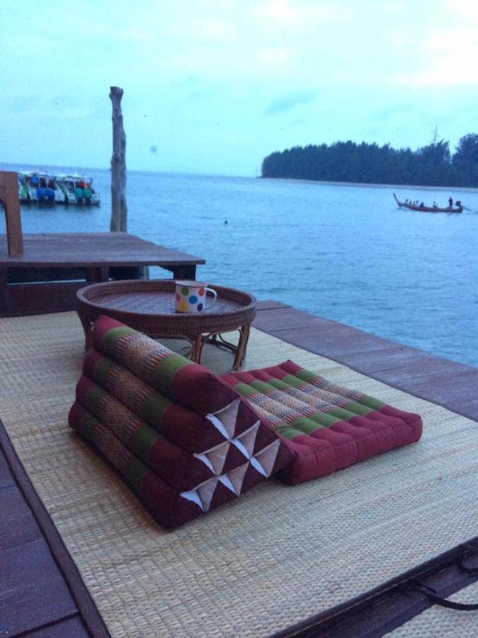 Sincere Hostel Bar And Bistro Ko Lanta 外观 照片
