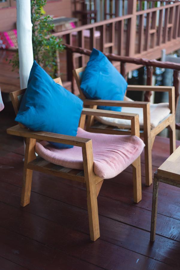 Sincere Hostel Bar And Bistro Ko Lanta 外观 照片
