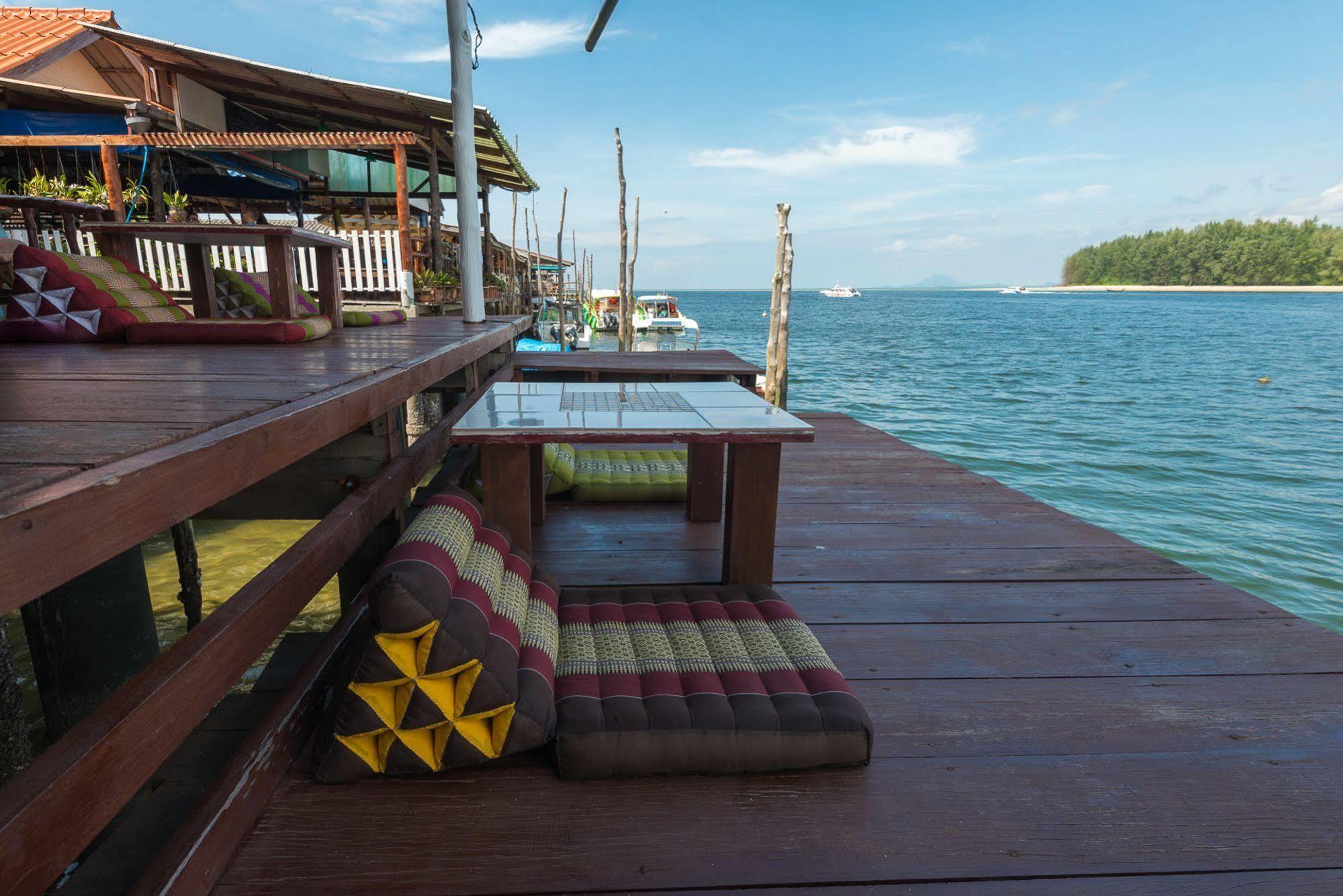 Sincere Hostel Bar And Bistro Ko Lanta 外观 照片